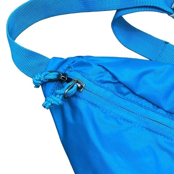 Columbia Bright Blue Fanny Pack - Picture 3 of 3